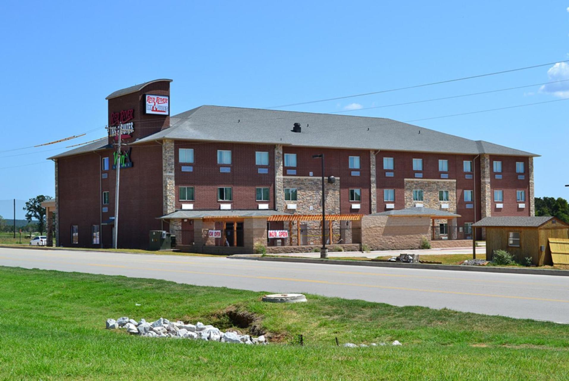 Red River Inn And Suites Thackerville Exterior photo